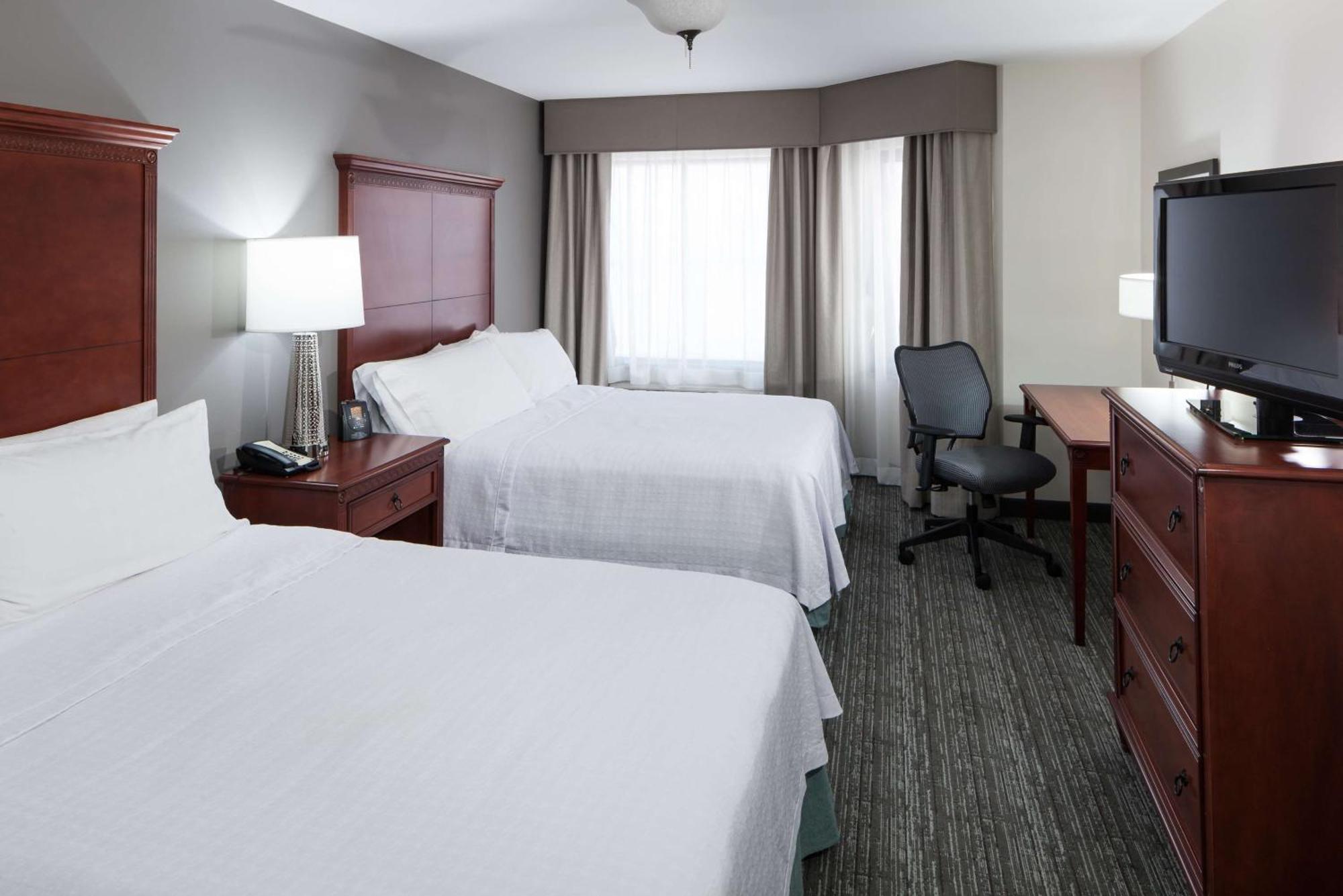 โฮมวู้ด สวีท บาย ฮิลตัน เดนตัน Hotel ภายนอก รูปภาพ
