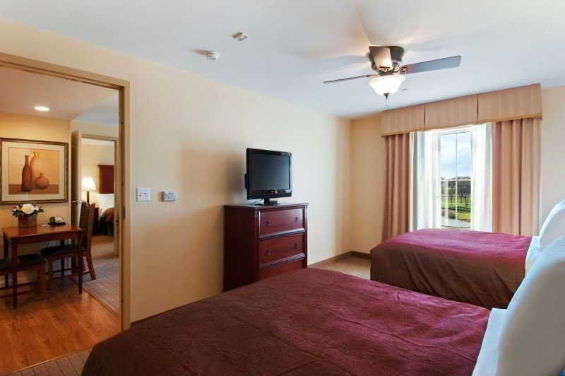 โฮมวู้ด สวีท บาย ฮิลตัน เดนตัน Hotel ภายนอก รูปภาพ